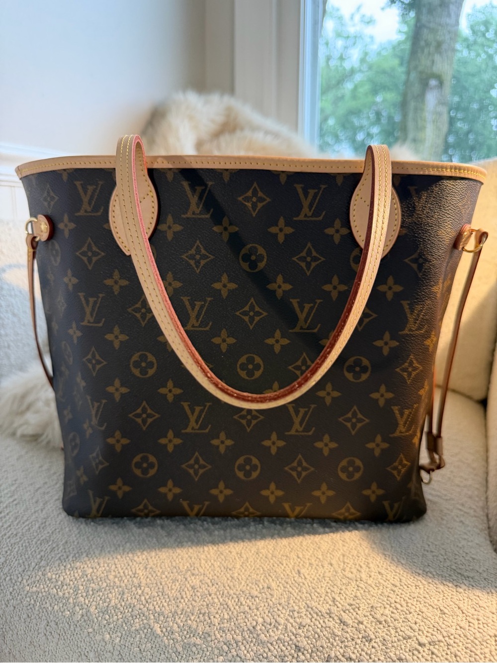 NWT Authentic Louis Vuitton Neverfull MM Tote 2026 - Picture 2 of 16
